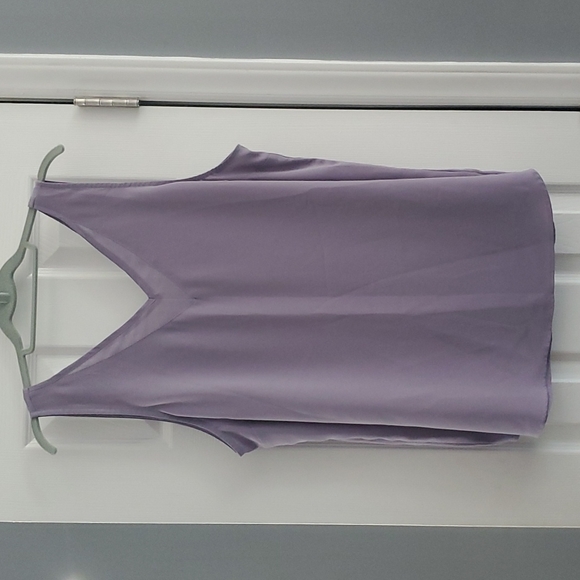 Maurices Tops - 🟢 $3 SALE MAURICES Lavender Sheer Inset V Neck Tank Top